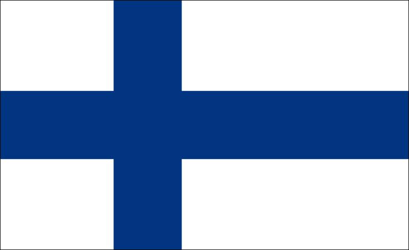 Finland_National_flag_dysplay_FLAGOUTLET