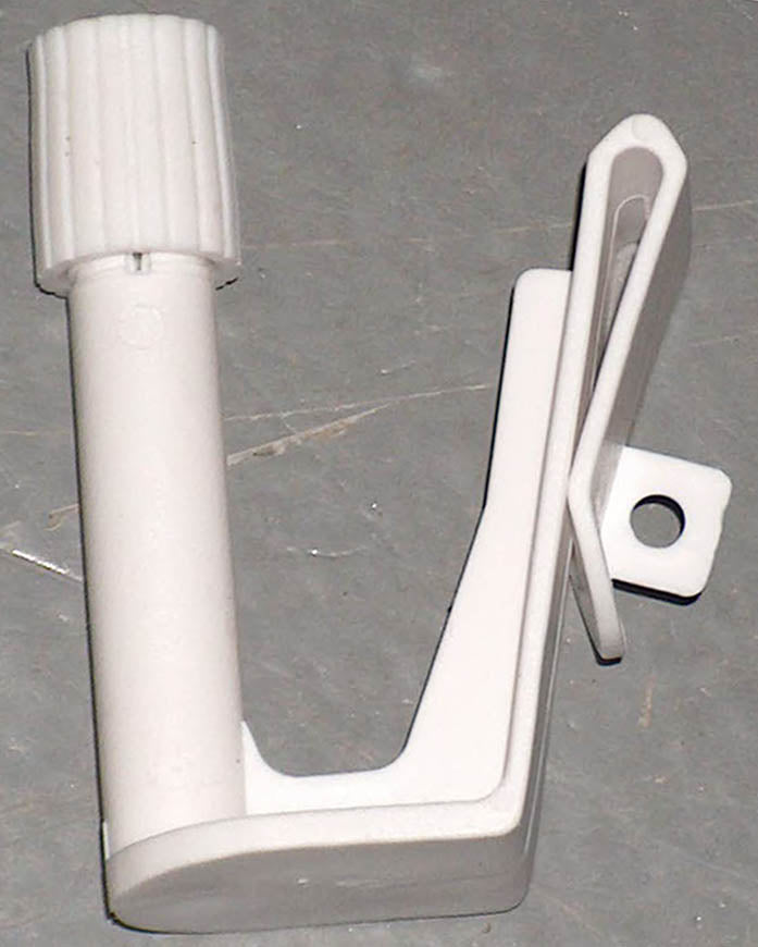Window Clip (1/4" staff)