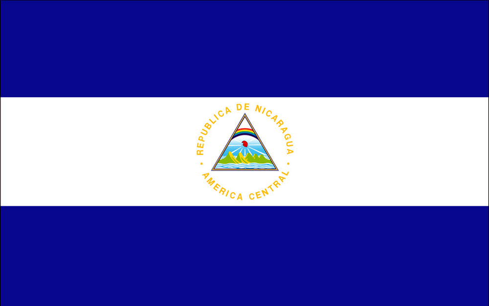 Nicaragua_National_flag_display_FLAGOUTLET