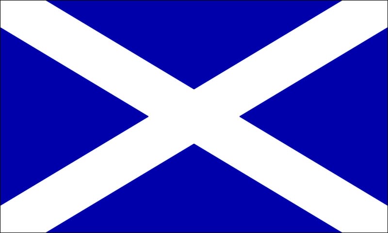 Scotland_St_ Andrews_National_flag_display_FLAGOUTLET
